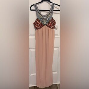 New! Tinley Embroidered Aztec Design Peach Flowy Maxi Dress in Size Medium NWT!